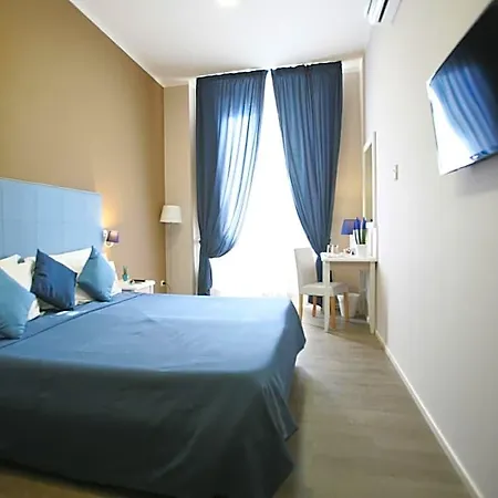 Hotel Magenta