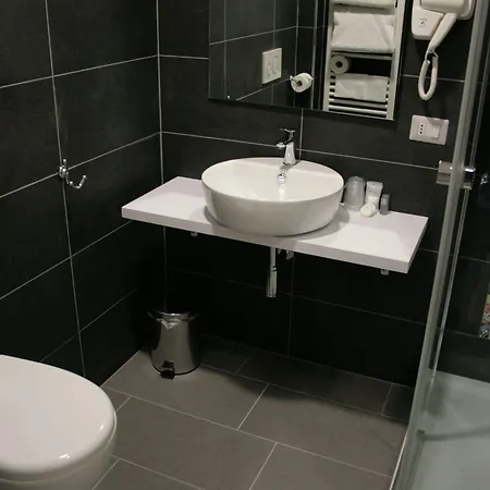 Отель Magenta 3*