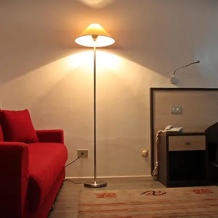 Отель Magenta 3*