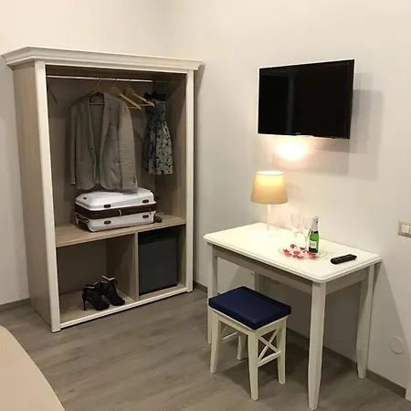 Magenta Флоренция