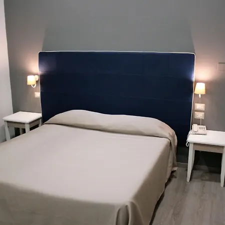Hotel Magenta